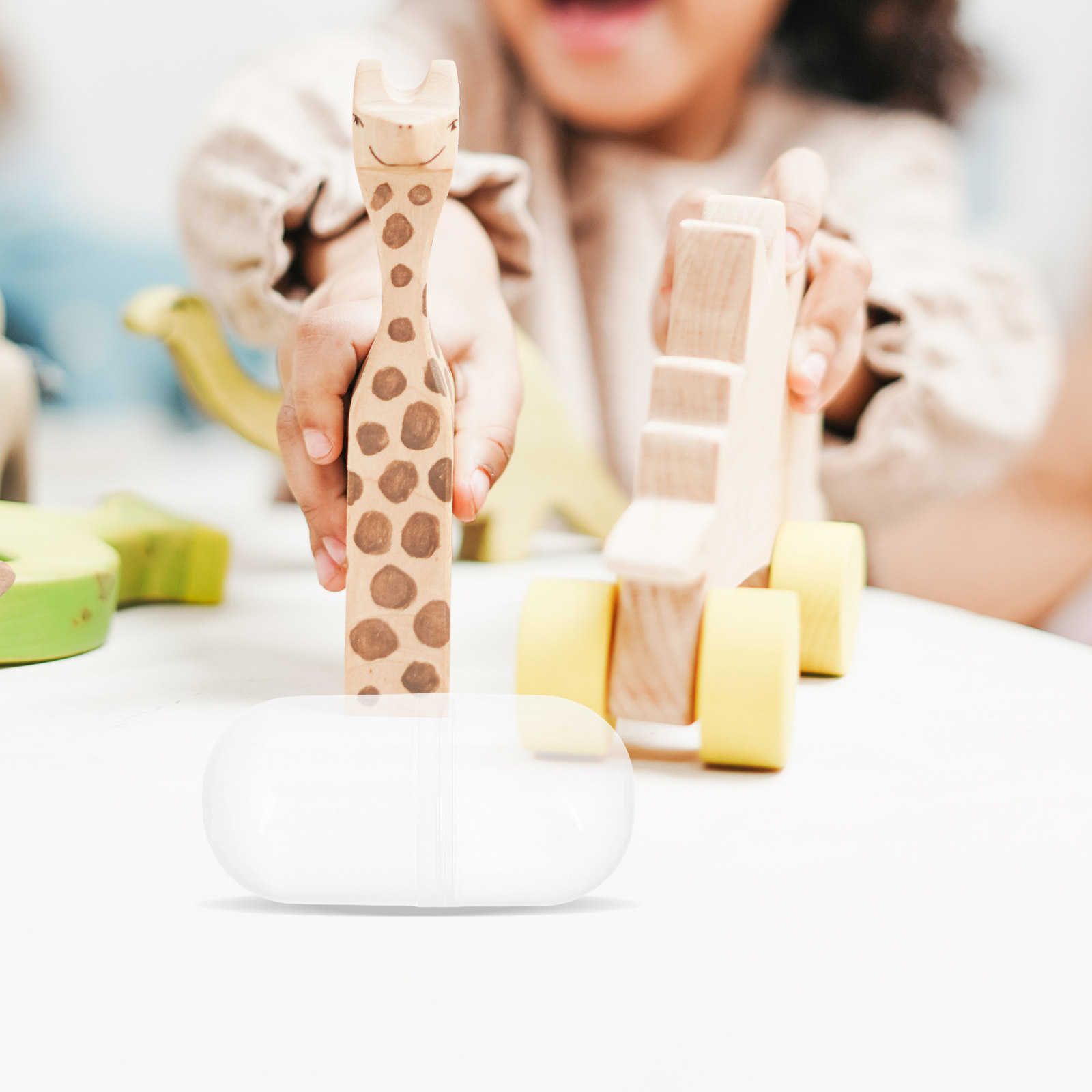 4 قطع من الكبسولات البلاستيكية - مراجعة Prize Capsule Toy Machine وسعره